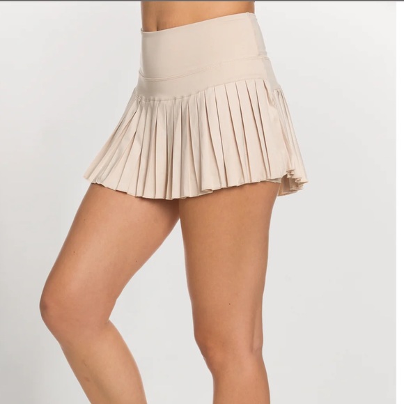 gold hinge Skirts Nwt Light Pink Not Beige Gold Hinge Pleated Skirt Poshmark